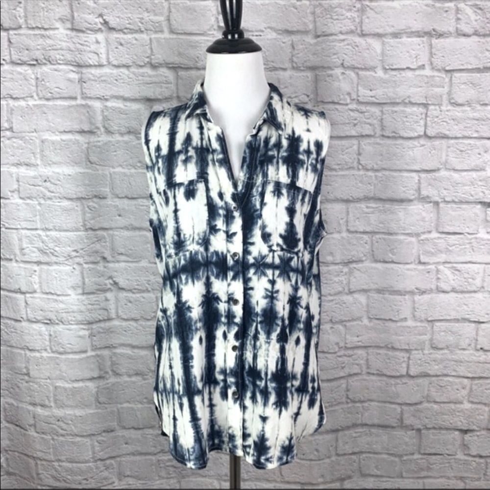 ROCK & Republic shirt - sleeveless button up tie dye blue/white